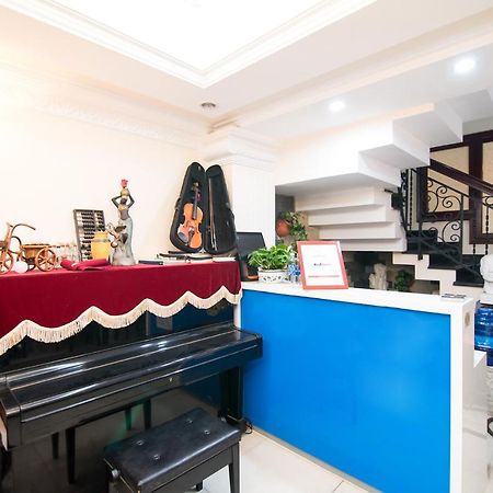 Отель Reddoorz Near Pico Plaza Cong Hoa Хошимин Экстерьер фото